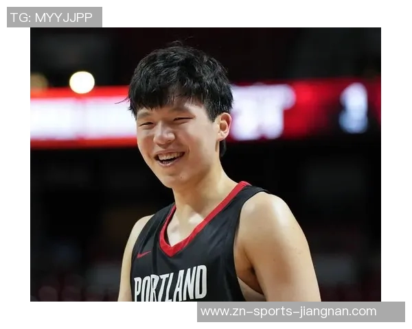 杨瀚森连续五场未出场媒体分析耐心等待机会的重要性